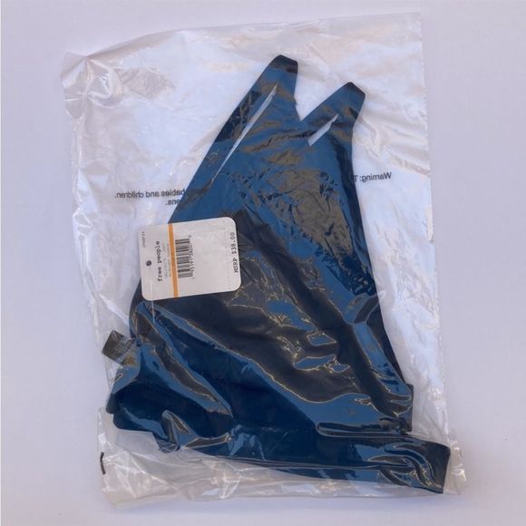 FREE People Oh Scuba Bralette in midnight cowboy. SMALL: 32D/34A/34B NWT. (OS-2) - Picture 4 of 5
